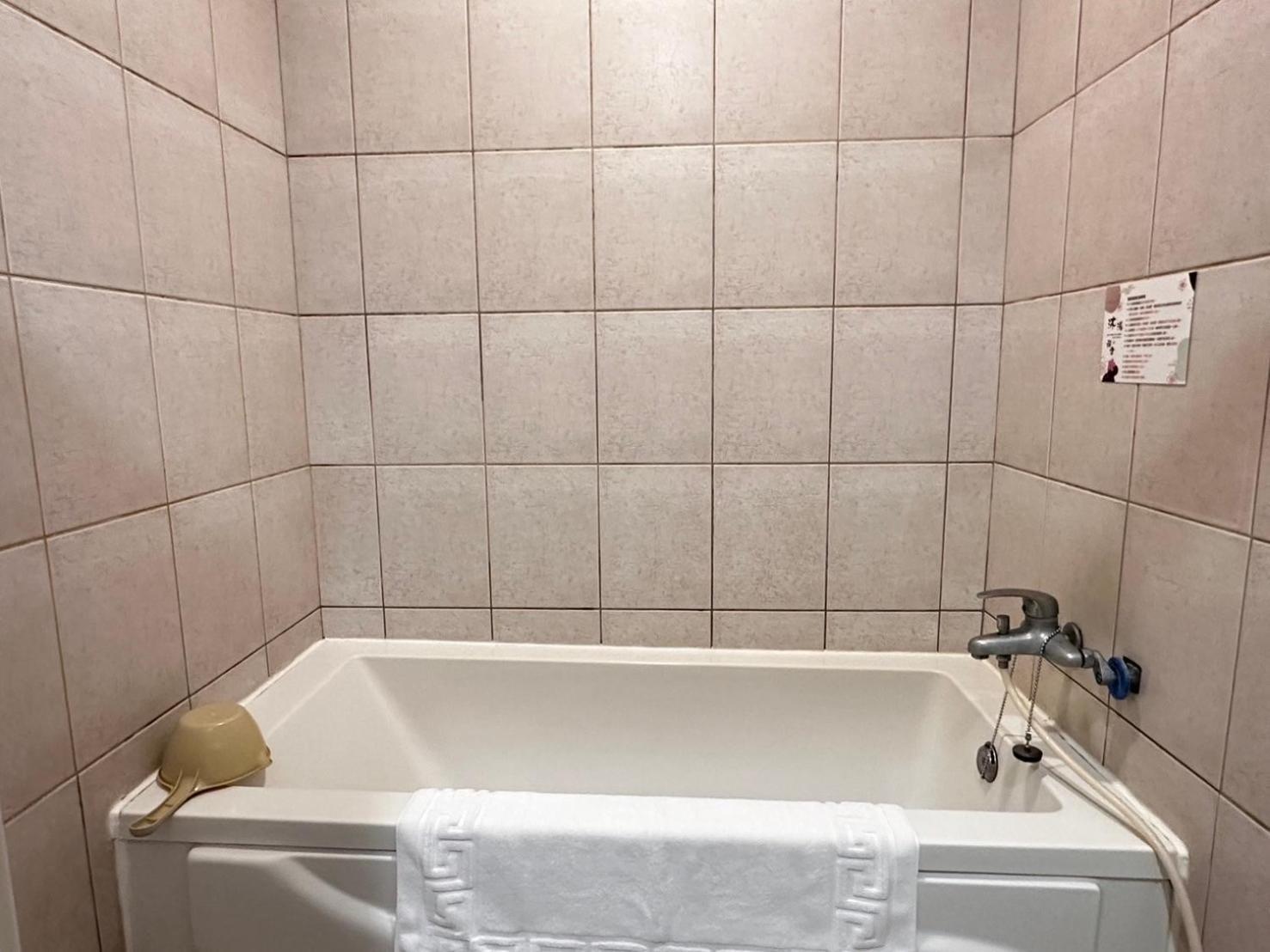 Smile Fish Apartment Джиаоси Екстериор снимка