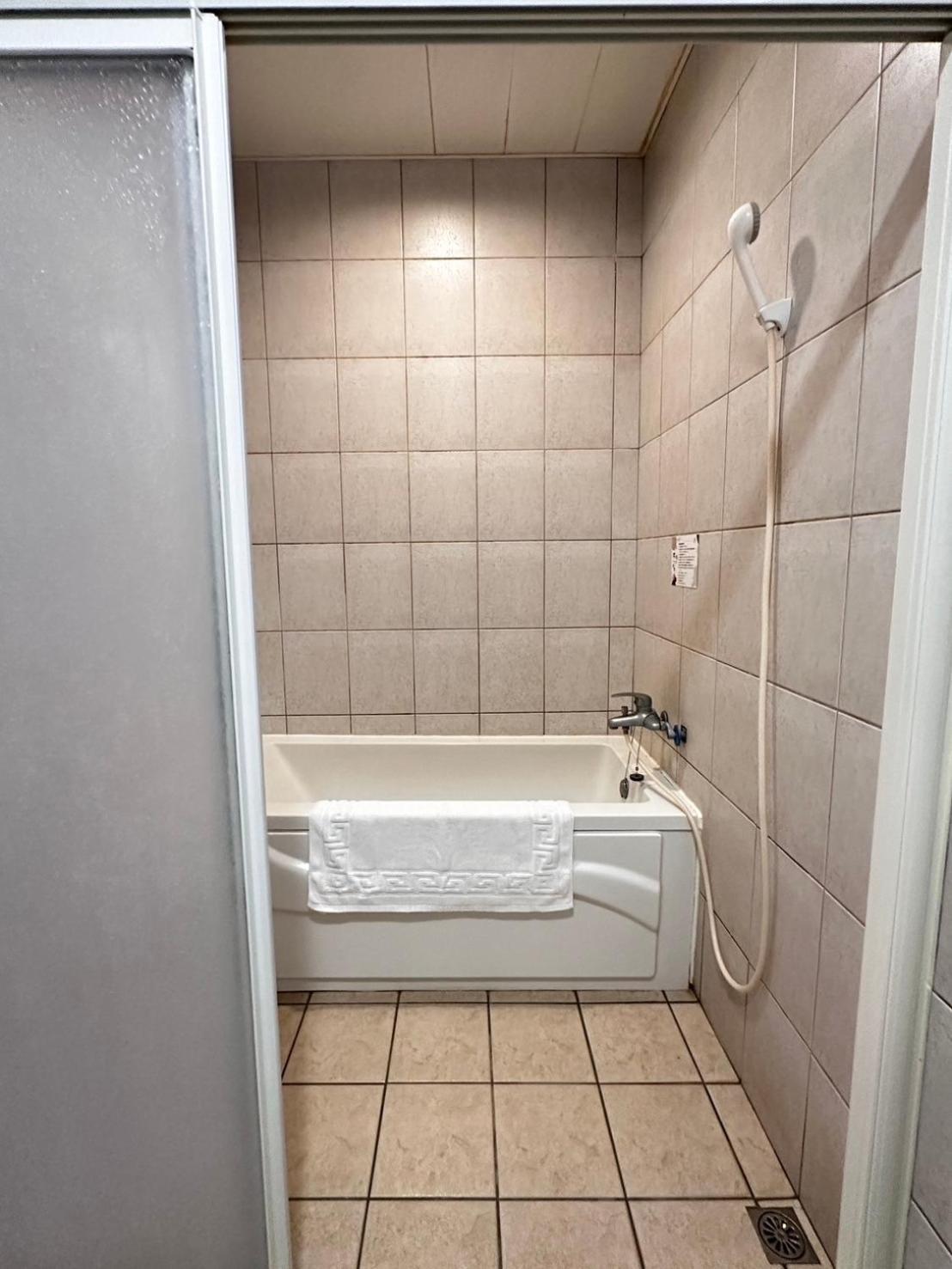 Smile Fish Apartment Джиаоси Екстериор снимка