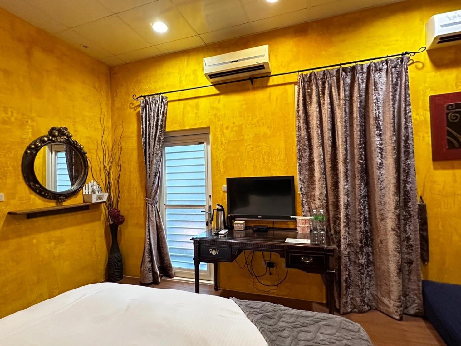 Smile Fish Apartment Джиаоси Екстериор снимка