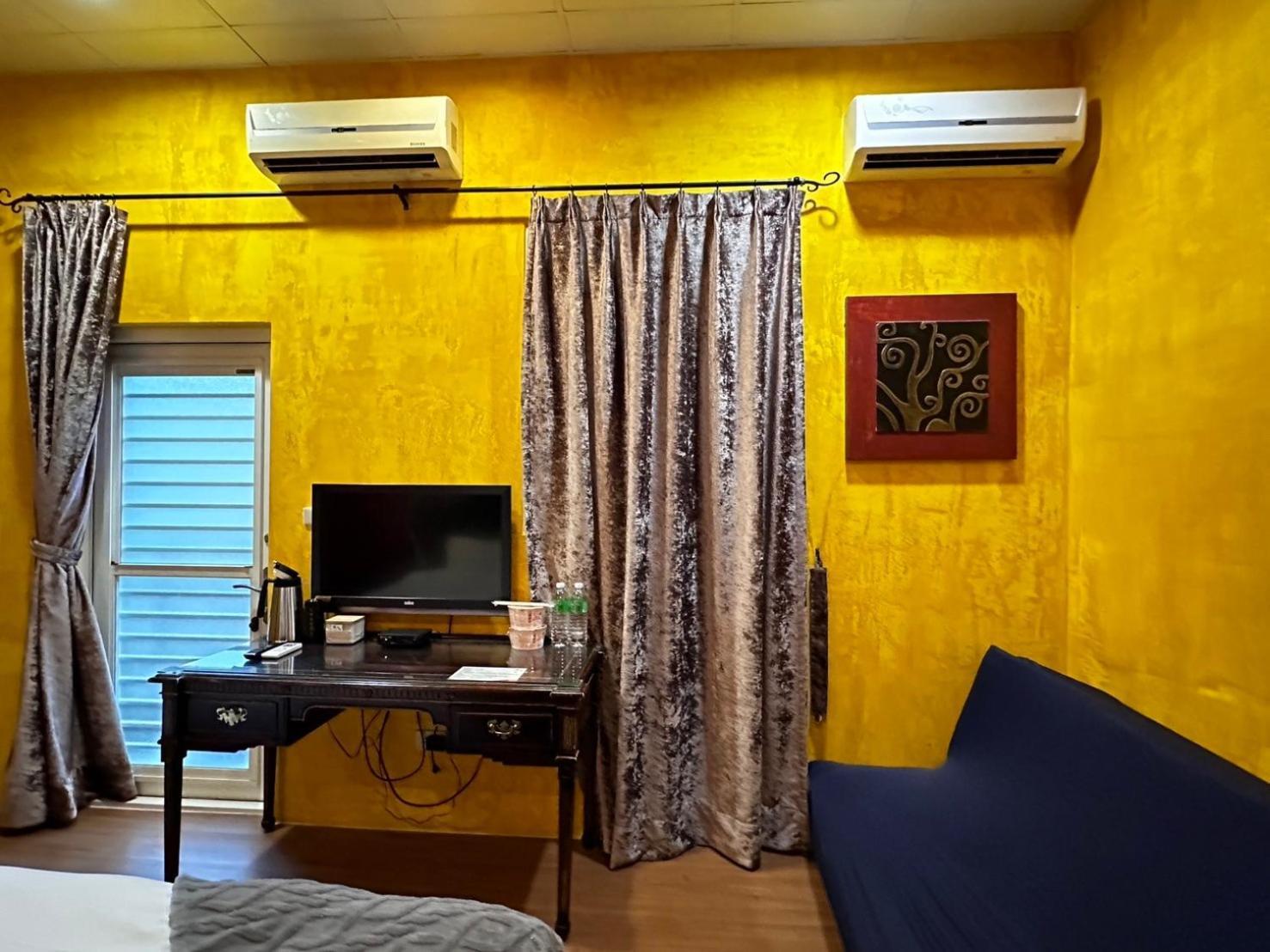 Smile Fish Apartment Джиаоси Екстериор снимка